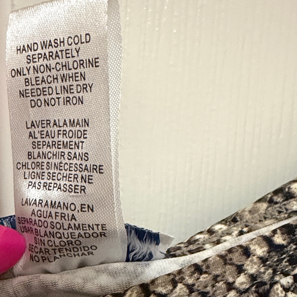 Tommy Bahama Black, Tan and White Geometric Mini Dress;seamless pockets;Classy - Picture 5 of 5